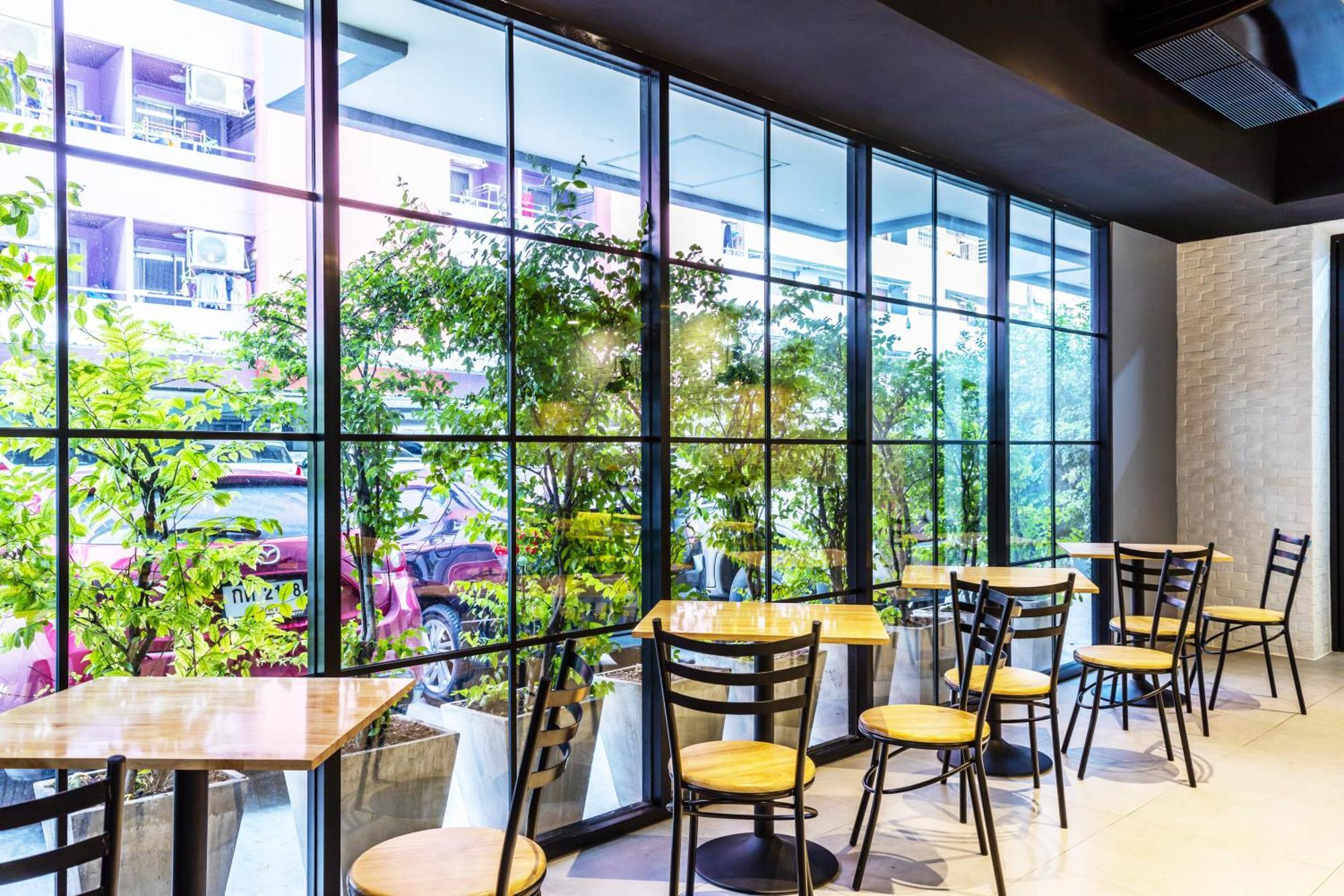 Aliz Hotel Nonthaburi Esterno foto